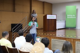 Bolsas de Excelência Usiminas