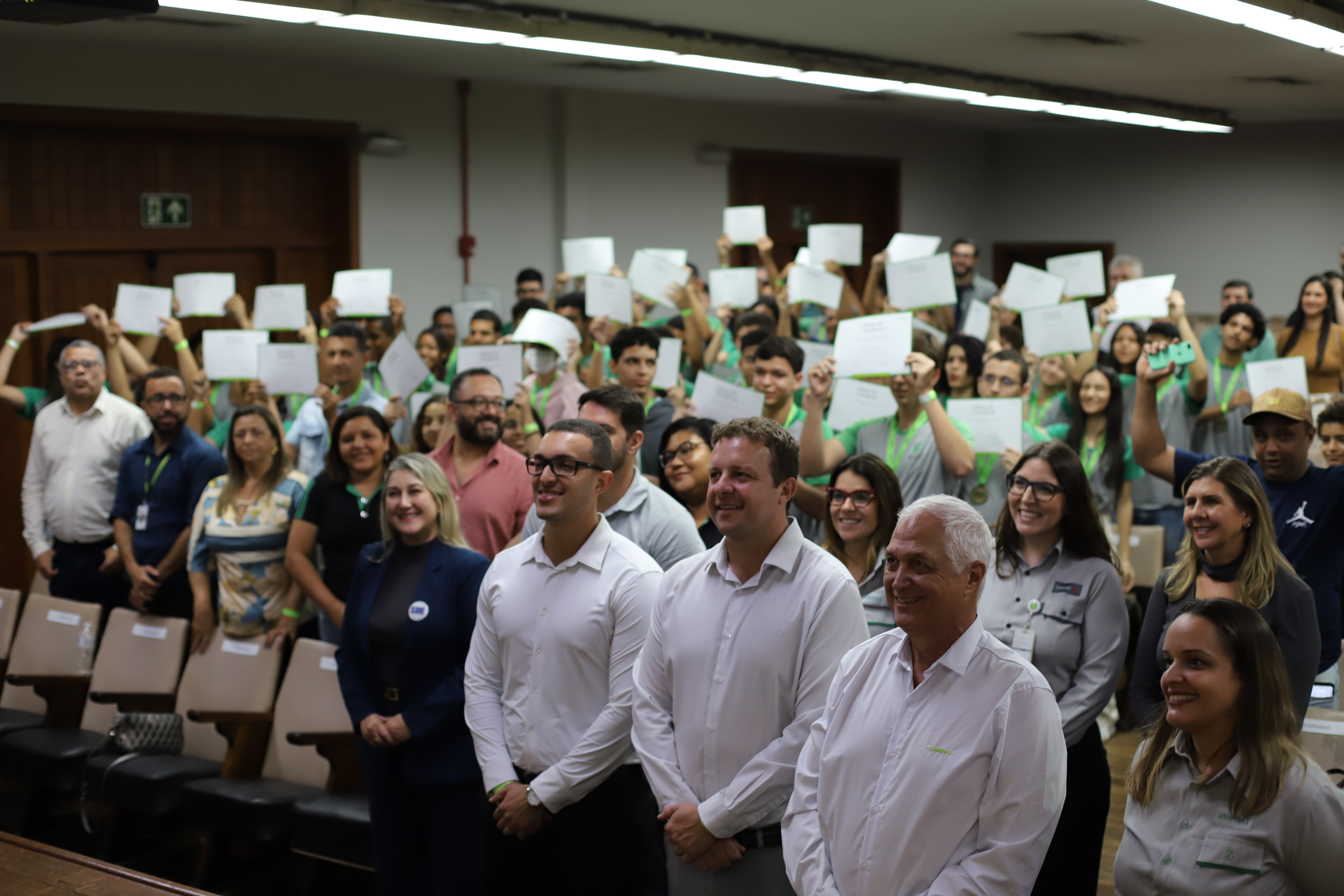 Bolsas de Excelência Usiminas